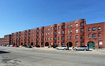 Elm Street Apartments in Manchester, NH - Building Photo - Building Photo