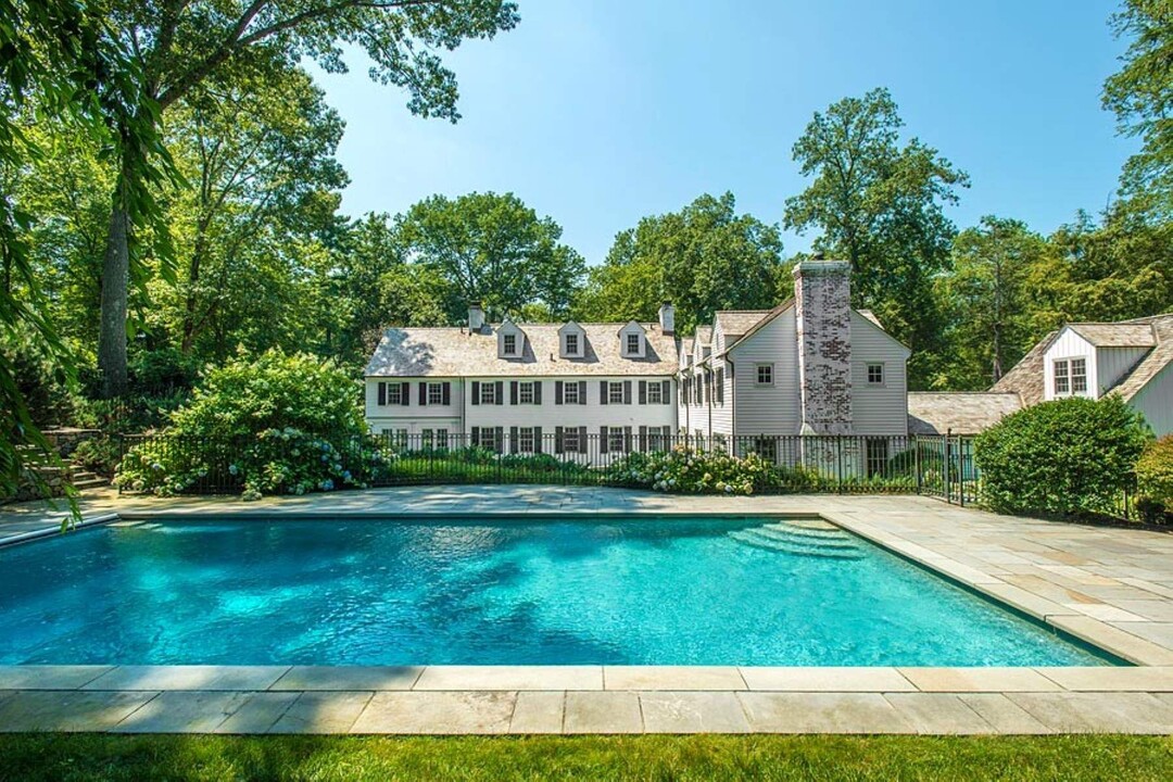 99 Husted Ln in Greenwich, CT - Building Photo