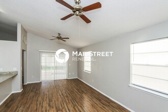 1366 Whaling Ave SE in Palm Bay, FL - Foto de edificio - Building Photo