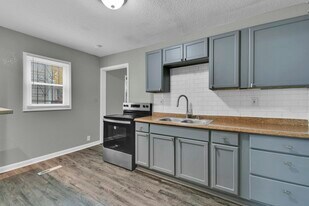 3414 Elmwood Ave in Kansas City, MO - Building Photo