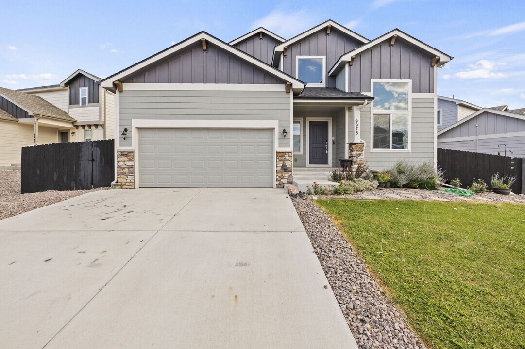 9973 Castor Dr in Colorado Springs, CO - Foto de edificio