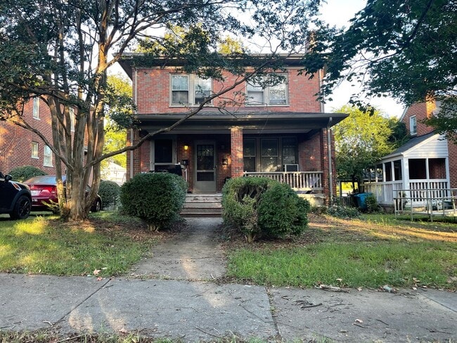 property at 1901 Arden Rd SW