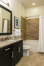 2626 Fountain View in Houston, TX - Building Photo - Building Photo
