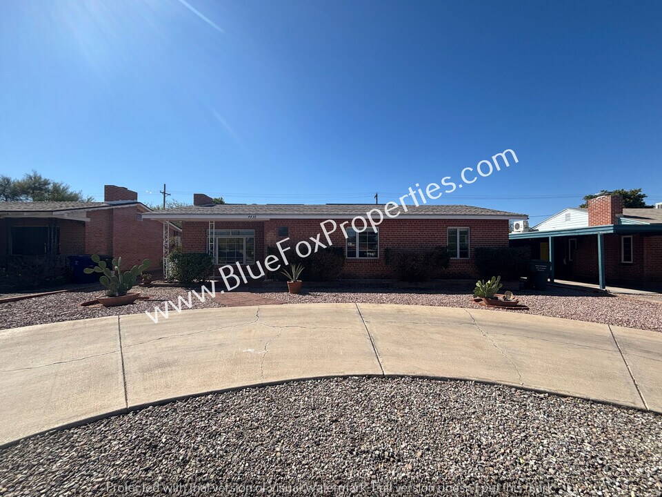4438 E Elmwood St in Tucson, AZ - Building Photo