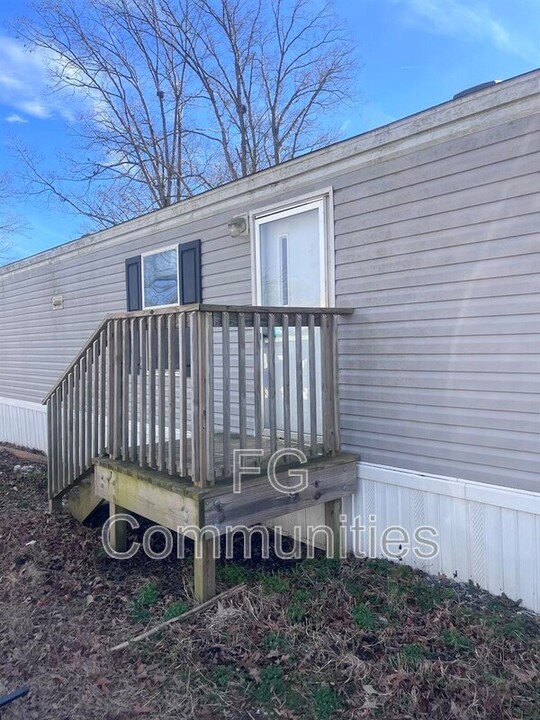 113 Bobby's Loop in Statesville, NC - Building Photo