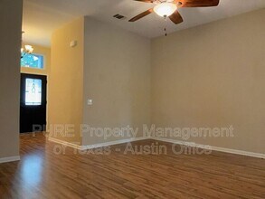 103 Mockingbird Cove in Hutto, TX - Building Photo - Building Photo