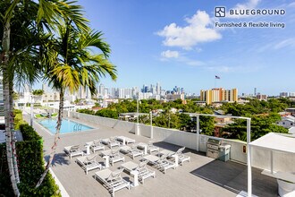 1000 NW 7th St in Miami, FL - Building Photo - Building Photo
