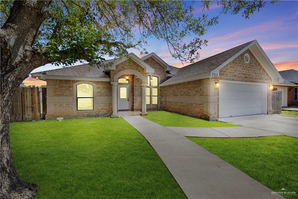 703 Bowie St in Weslaco, TX - Building Photo