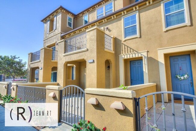 10416 Orchid Way in Santa Fe Springs, CA - Building Photo - Building Photo