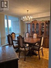 150 Neptune Dr in Toronto, ON - Building Photo - Building Photo