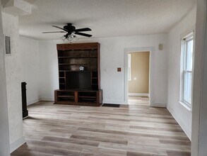 211 S Morgan St in Bluffton, IN - Building Photo - Building Photo