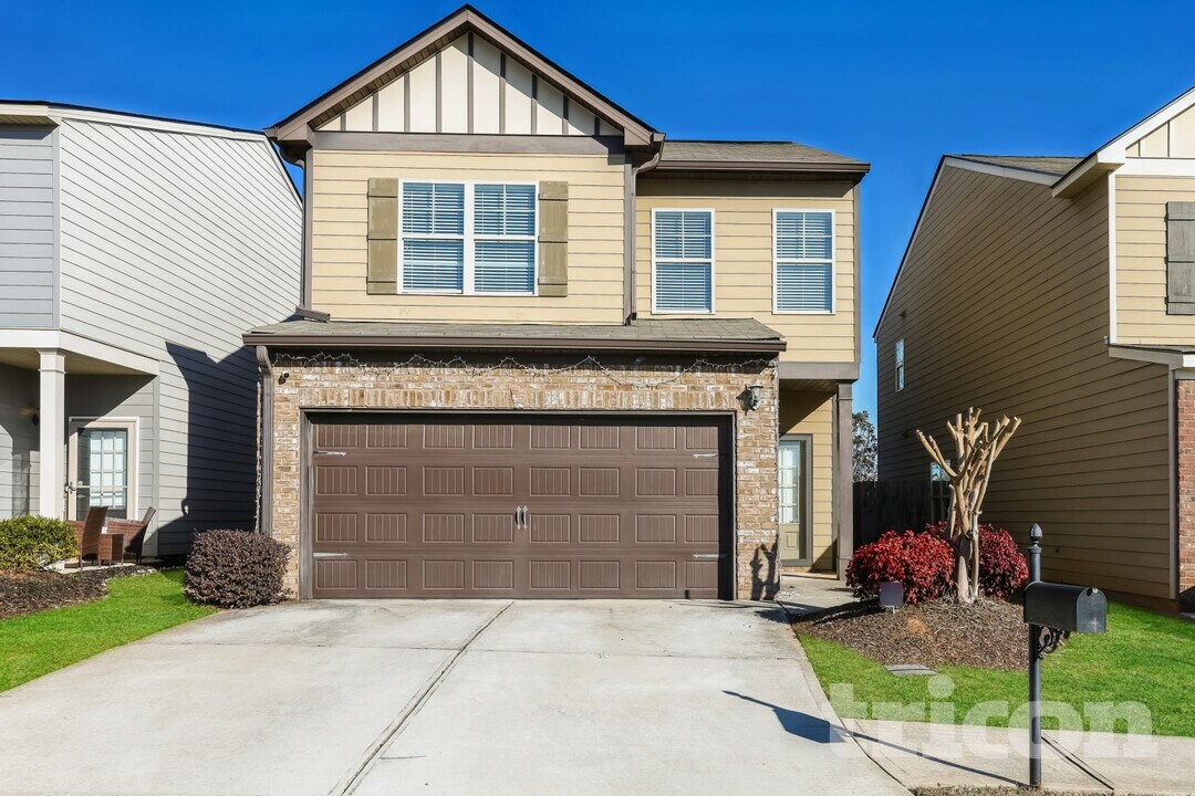 3140 Broadleaf Trail Rd in Fairburn, GA - Foto de edificio