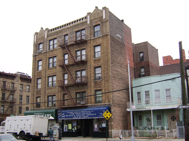 A Bertha in Bronx, NY - Building Photo - Building Photo