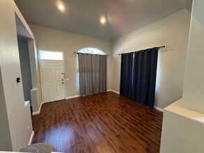 190 Calle De Los Ninos in Rancho Santa Margarita, CA - Building Photo - Building Photo