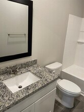 233 Ridgeside Ct in Montgomery, TX - Building Photo - Building Photo