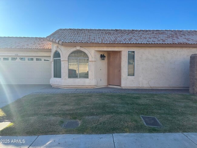 property at 2221 E Union Hills Dr