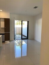 11729 SW 106th Terrace in Miami, FL - Building Photo - Building Photo