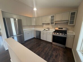 5 Esquire Cir in Nashua, NH - Building Photo - Building Photo