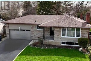 231 Elizabeth St S in Brampton, ON - Building Photo