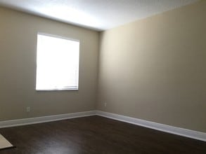 2475 Breezy Meadow Rd in Apopka, FL - Building Photo - Building Photo