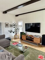 1362 S Stanley Ave in Los Angeles, CA - Building Photo