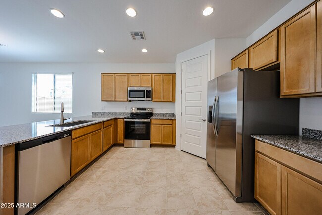 8741 W Windsor Blvd in Glendale, AZ - Building Photo - Building Photo
