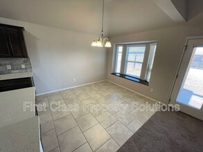 1112 Chestnut Creek Dr in Yukon, OK - Foto de edificio - Building Photo