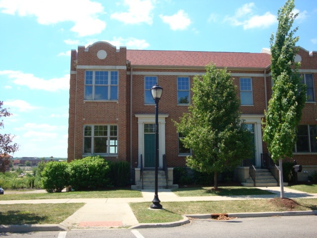 201 W Mishawaka Ave