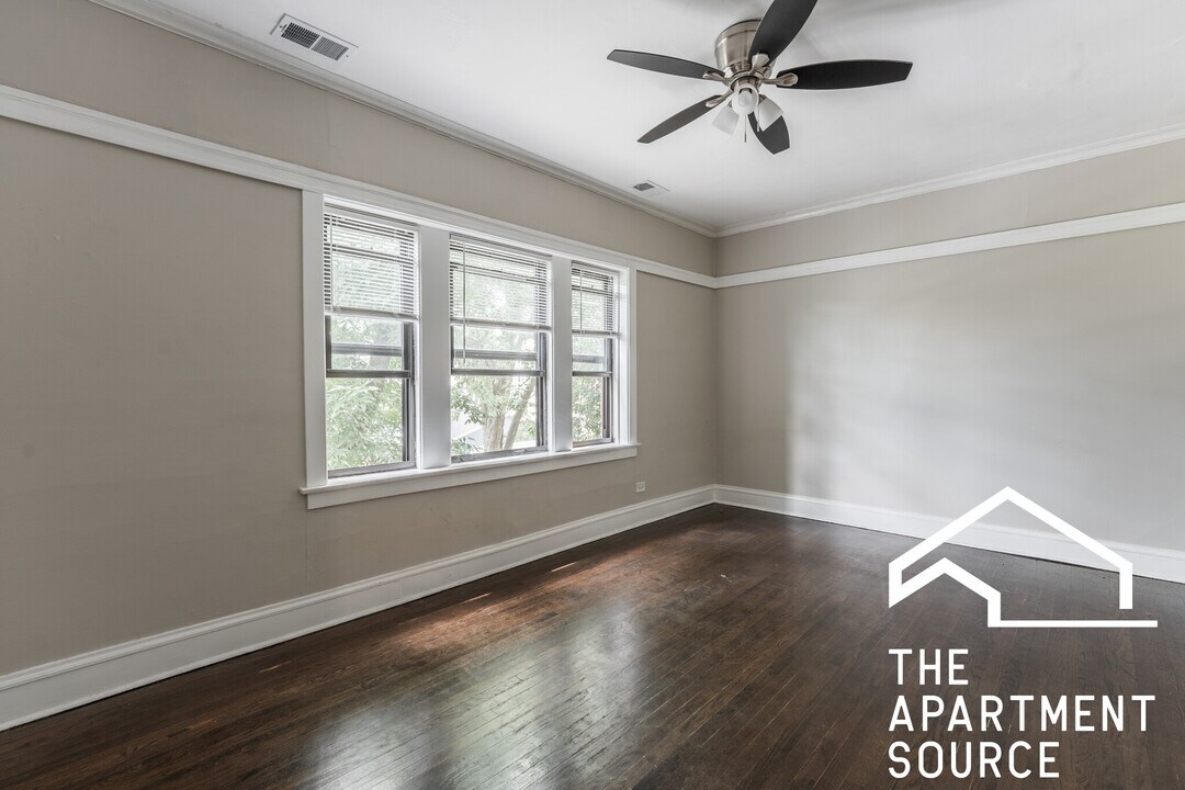 3524 W Grace St, Unit 1 in Chicago, IL - Building Photo
