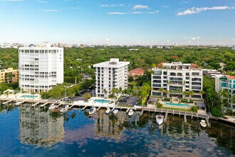 1600 S Bayshore Ln in Miami, FL - Building Photo - Building Photo