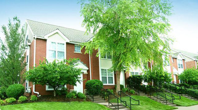 Longfellow Heights Apartments OLD in Kansas City, MO - Building Photo - Building Photo