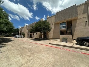 4044 Buena Vista St in Dallas, TX - Building Photo - Building Photo