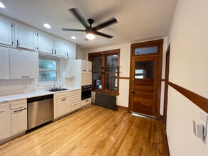 5053 W Berenice Ave in Chicago, IL - Building Photo - Building Photo