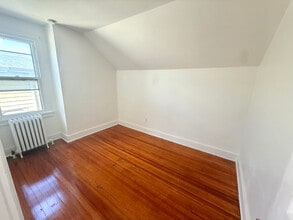 228 Saratoga St in Cohoes, NY - Foto de edificio - Building Photo