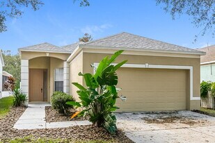 6154 Kiteridge Dr in Lithia, FL - Building Photo