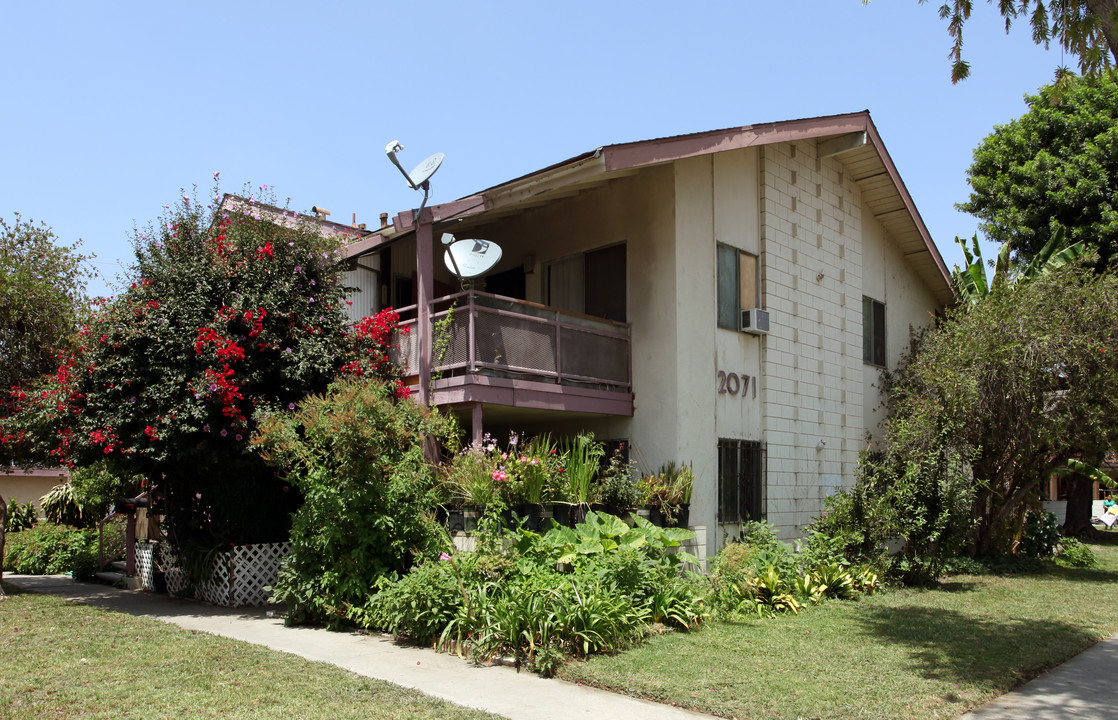 2071 S Sprague Ln in Anaheim, CA - Building Photo