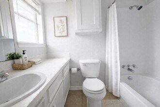 1714 Linwood Dr in Wharton, TX - Building Photo - Building Photo