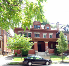 351 S Fairmount St in Pittsburgh, PA - Building Photo - Building Photo