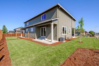 1119 SW Ambrosia Ave in Junction City, OR - Building Photo - Building Photo