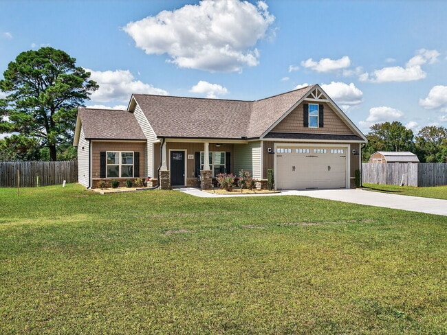 27 Black Water Ct in Princeton, NC - Building Photo - Building Photo