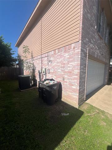 4256 Meadowknoll Dr in Fort Worth, TX - Building Photo - Building Photo