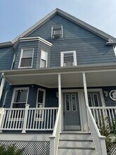 10 Atkins Ave, Unit 1 in Lynn, MA - Foto de edificio - Building Photo