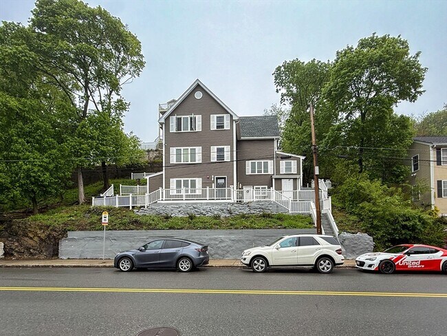 property at 468 Salem St