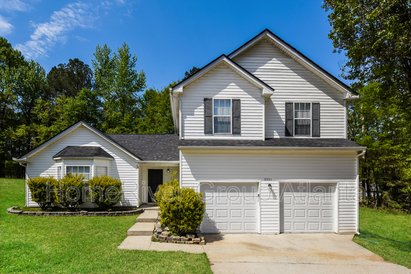 3051 Red Oak Trail in Decatur, GA - Foto de edificio