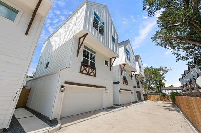 property at 912 Martin St