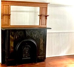 45 Elm St, Unit Garden level in Albany, NY - Building Photo - Building Photo