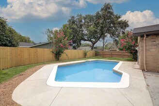 15507 Sierra Valle Dr in Houston, TX - Building Photo - Building Photo