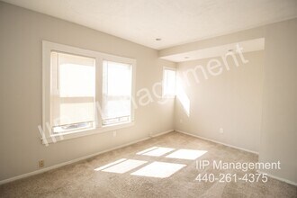 2006 Wyandotte Ave in Lakewood, OH - Building Photo - Building Photo
