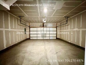 12110 Storm Ln in Charlotte, NC - Building Photo - Building Photo