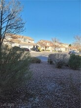 1003 Dover Glen Dr in North Las Vegas, NV - Building Photo - Building Photo